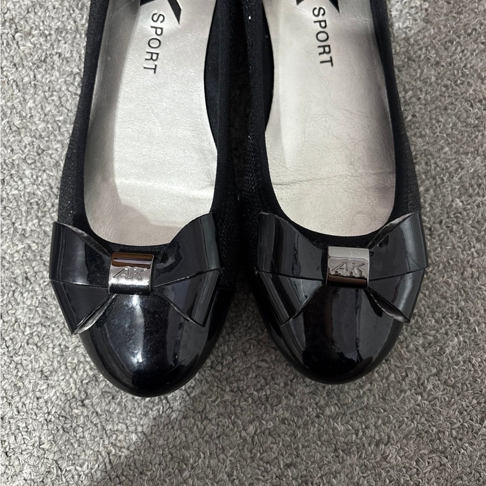 Anne Klein Sport Sparkly Black Flats with Bows - Picture 6 of 12